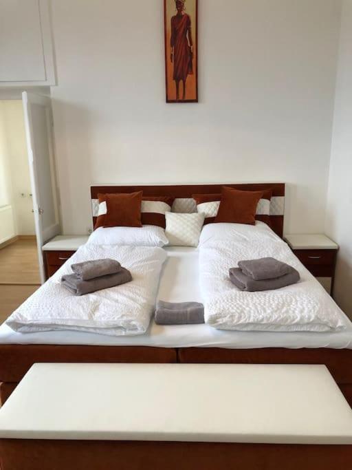 Apartmenthaus Am Bahnhof Detmold Buitenkant foto