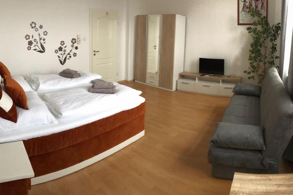 Apartmenthaus Am Bahnhof Detmold Buitenkant foto