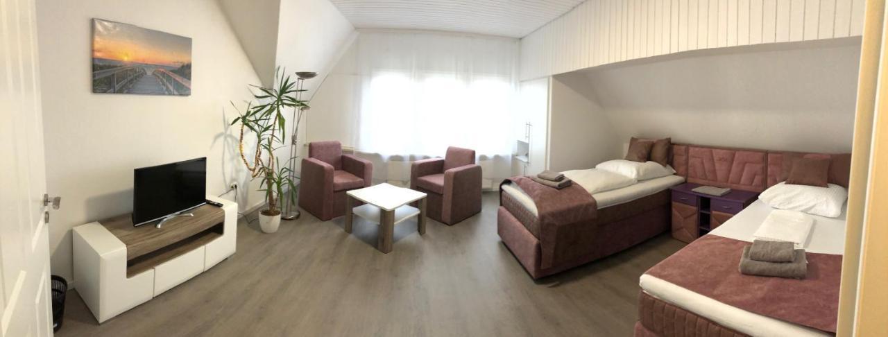 Apartmenthaus Am Bahnhof Detmold Buitenkant foto